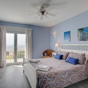 Your Vacation Retreat Right On The Casares