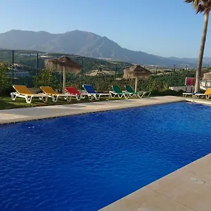Estrella De La Bahia Casares